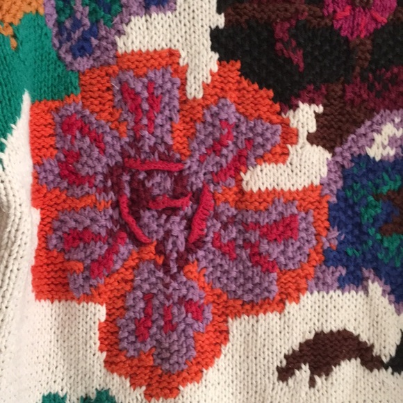 Vintage Crystal Kobe Knitted Floral Sweater - Picture 2 of 8